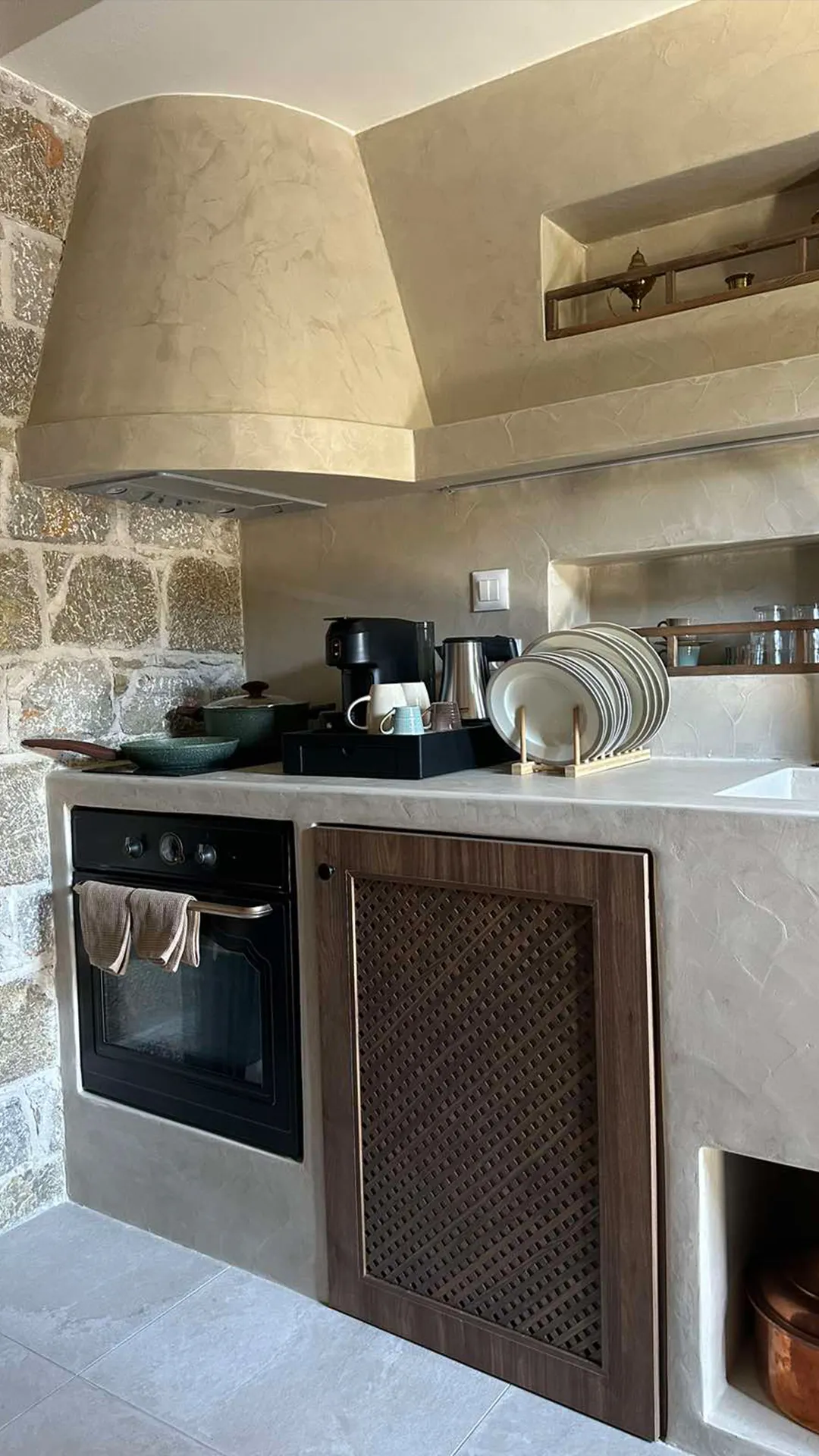 amalthea luxury suites ambrosia p16
