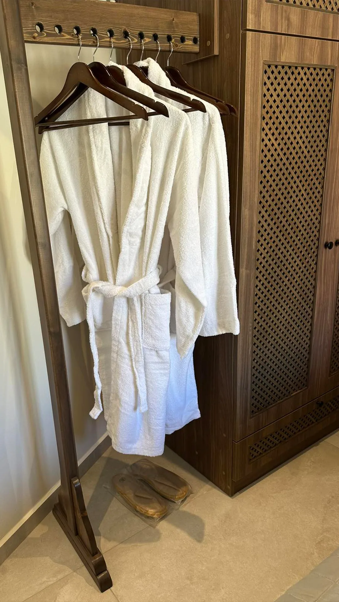 amalthea luxury suites ambrosia p21