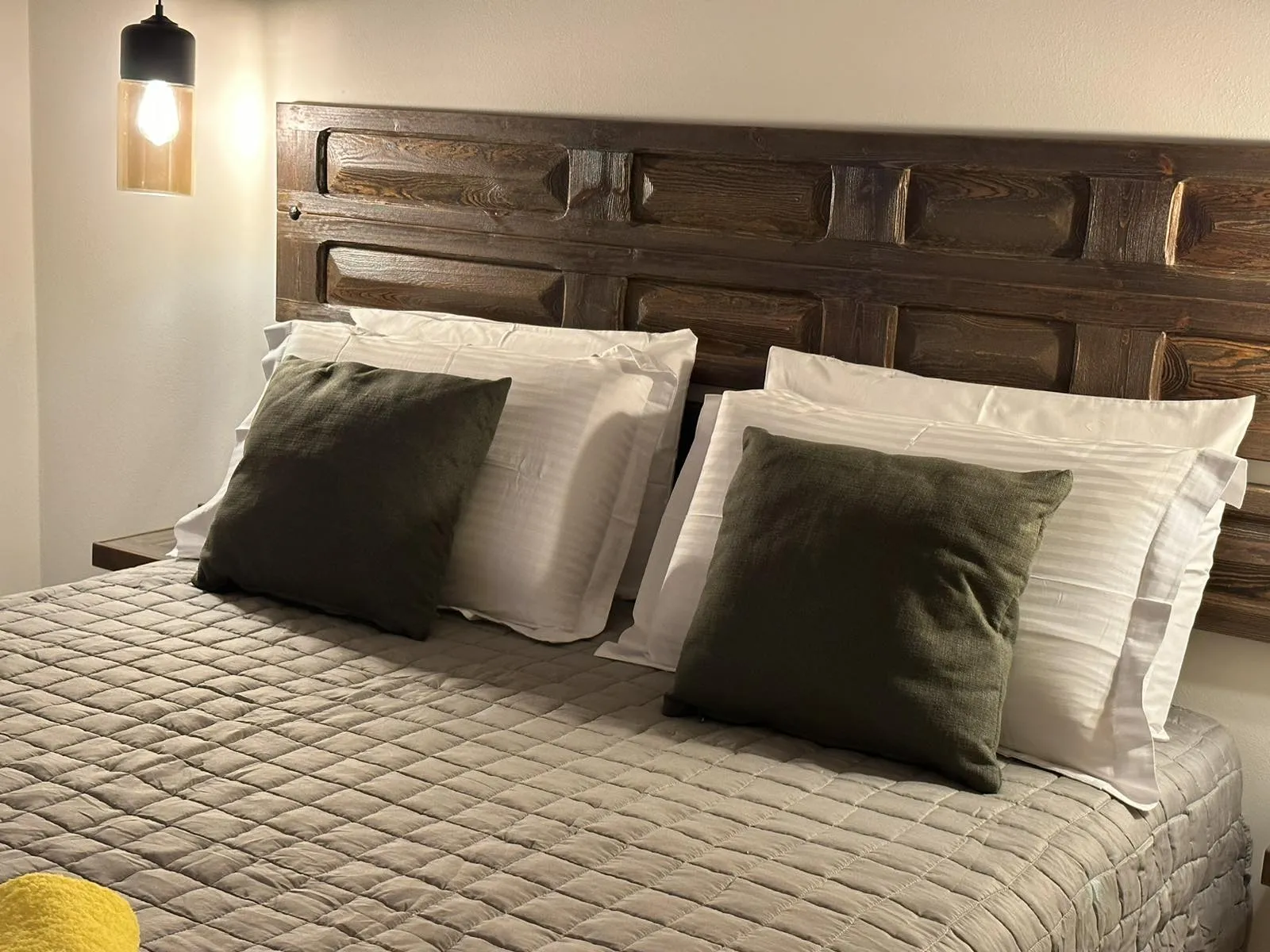 amalthea luxury suites anthos p 2