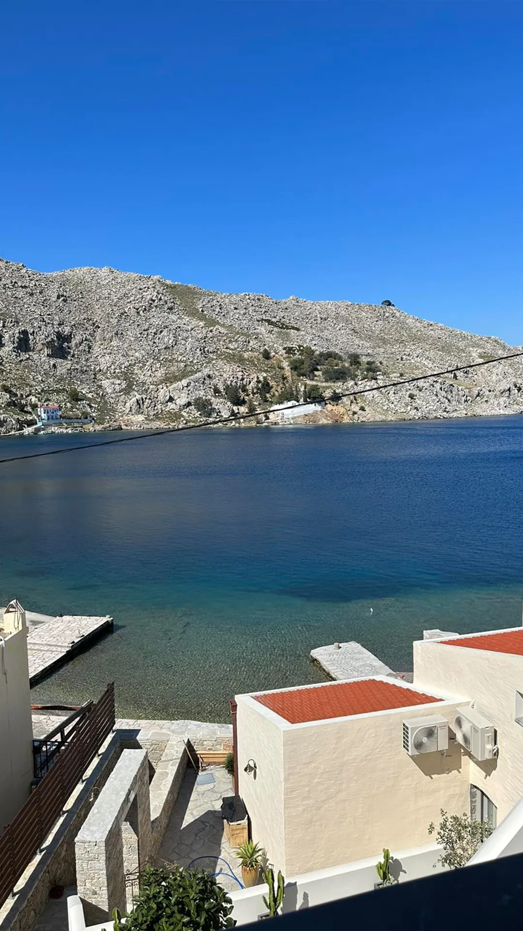 amalthea luxury suites karpos p6